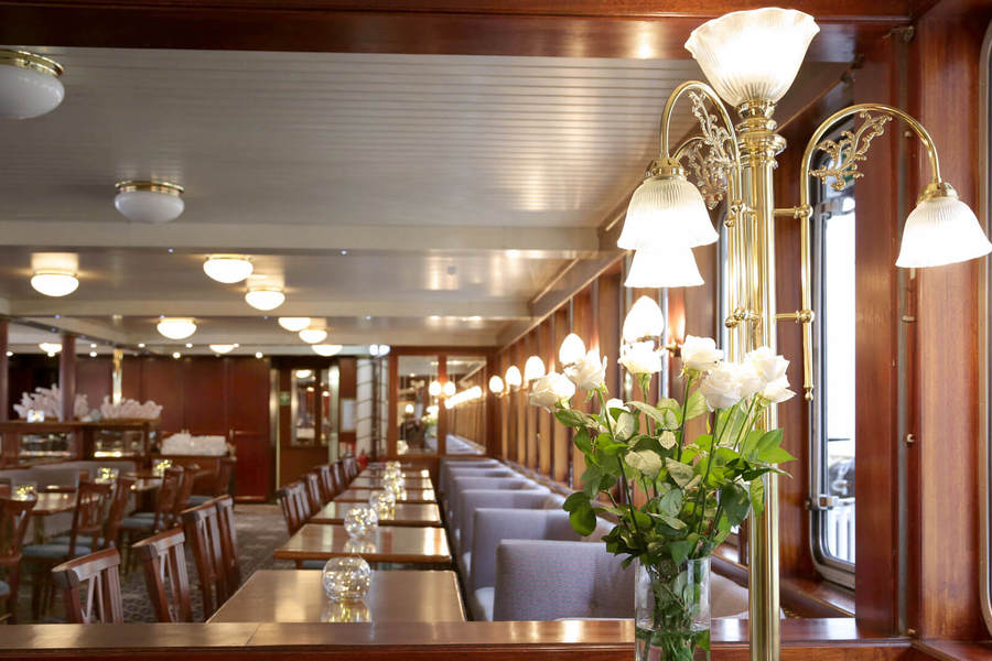Dixie Queen Interior 