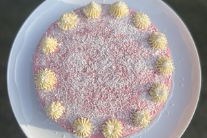 Coconut and Raspberry Cake Coconut and Raspberry Cake