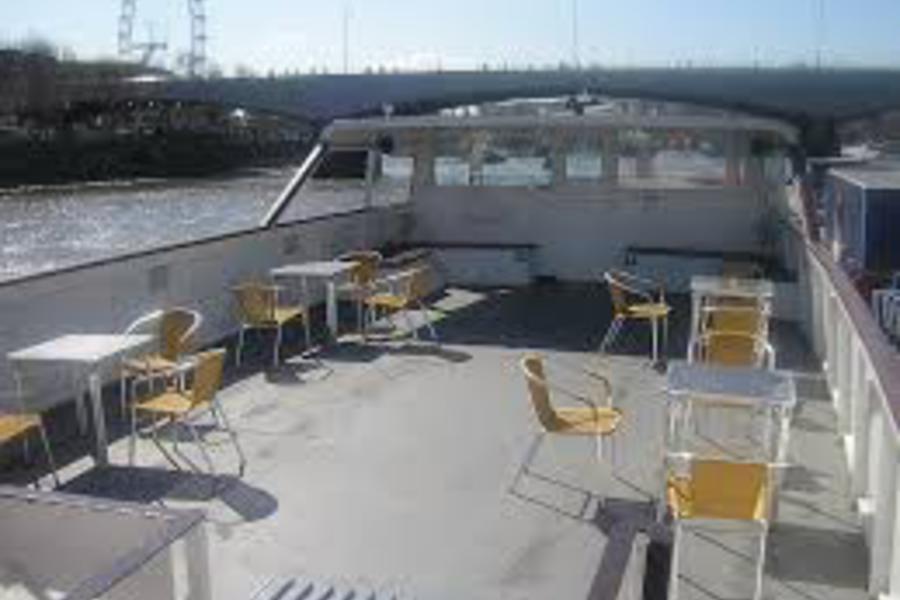 Valulla - Exterior Deck