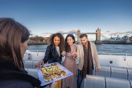 Sundowner / Riverlights Evening Cruise